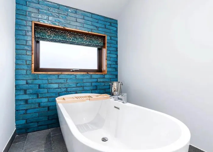 Keldy Forest - Forest Holidays * Pickering