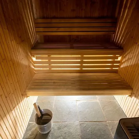 Keldy Forest - Forest Holidays פארק נופש