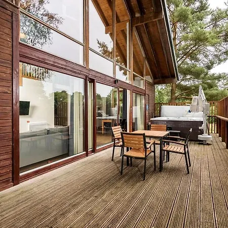 Keldy Forest - Forest Holidays פיקרינג