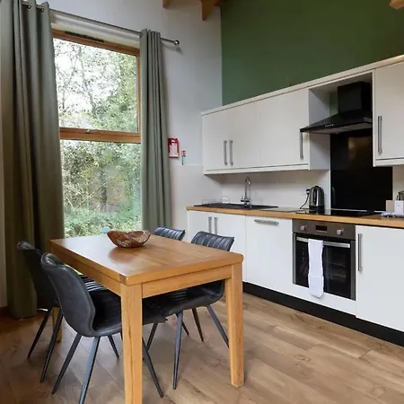 Keldy Forest - Forest Holidays פארק נופש *